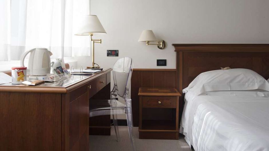Hotel Plaza Pescara Room