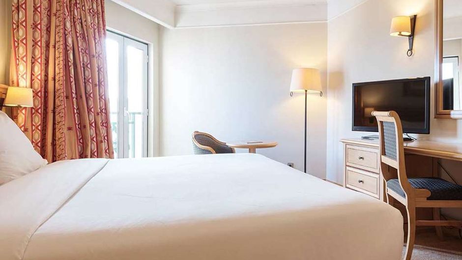 Hotel Real Palacio Room