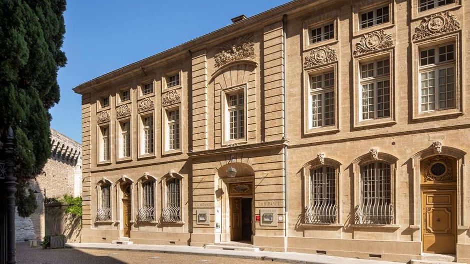 La Mirande Exterior