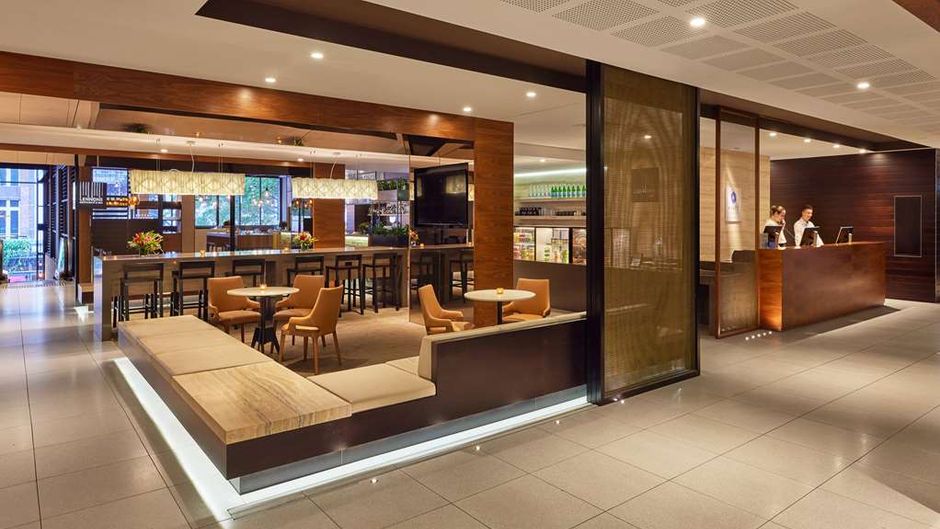 Hyatt Regency Brisbane Lobby