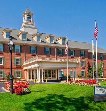Sonesta Select Tinton Falls Eatontown