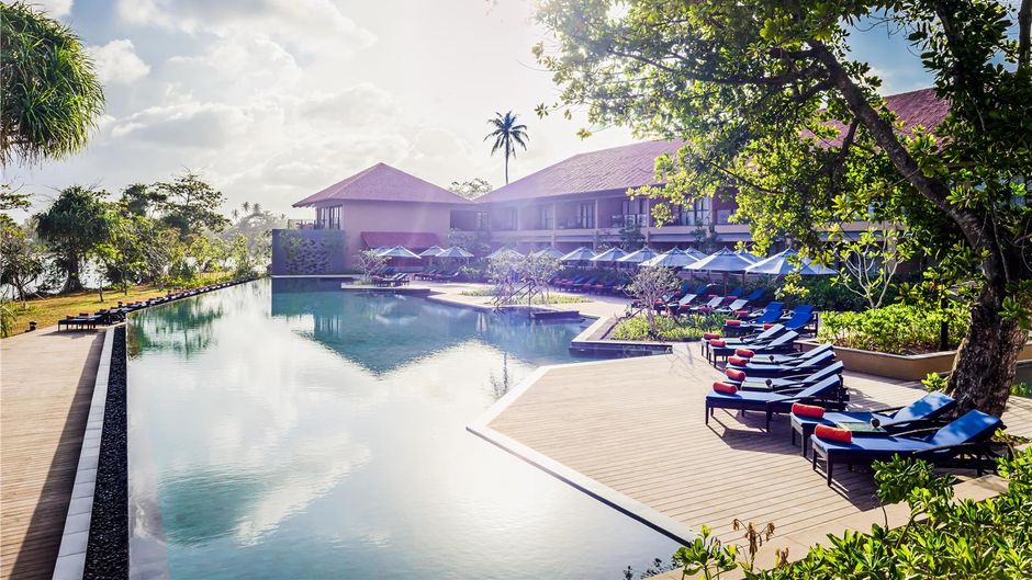 Anantara Kalutara Resort Pool