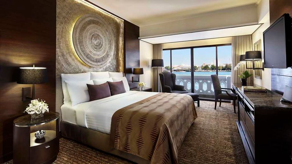 Anantara Riverside Bangkok Resort Room