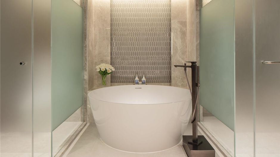 Anantara Siam Bangkok Hotel Room