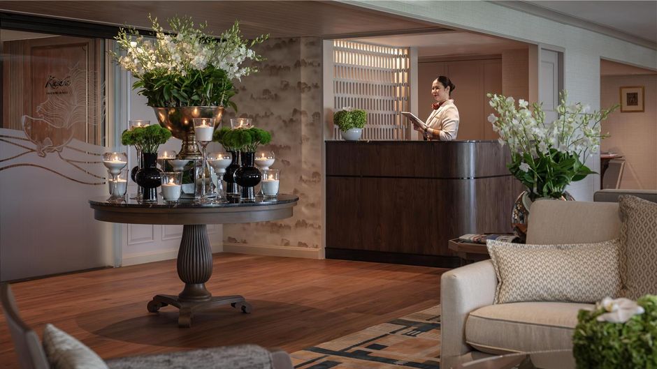 Anantara Siam Bangkok Hotel Restaurant