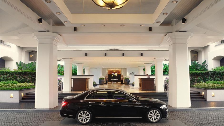 Anantara Siam Bangkok Hotel Exterior