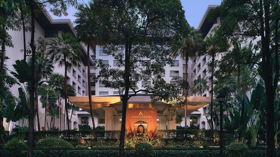 Anantara Siam Bangkok Hotel Exterior