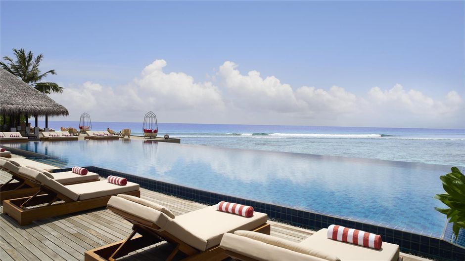 Anantara Veli Maldives Resort Pool
