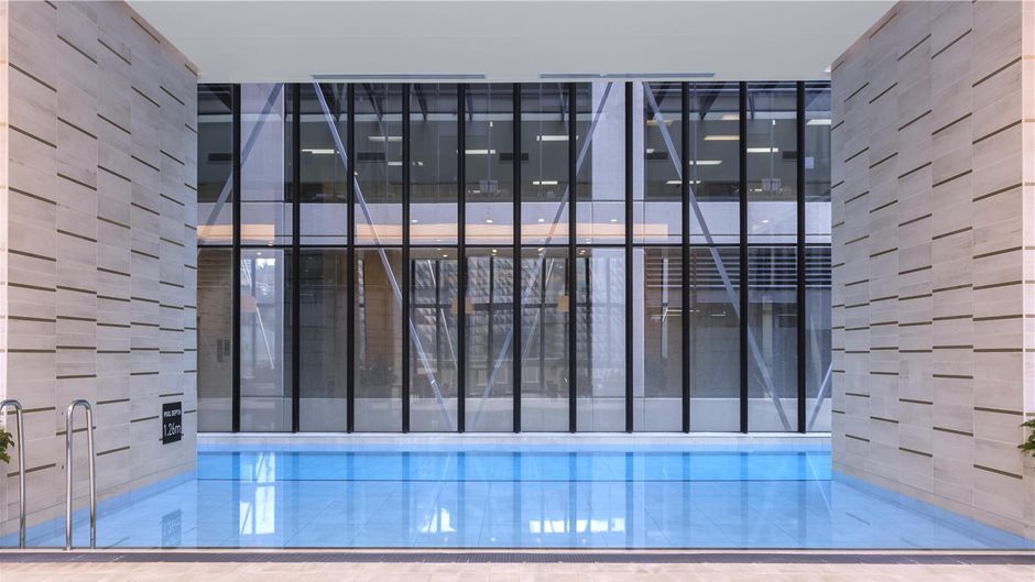 Avani Central Melbourne Residences Pool