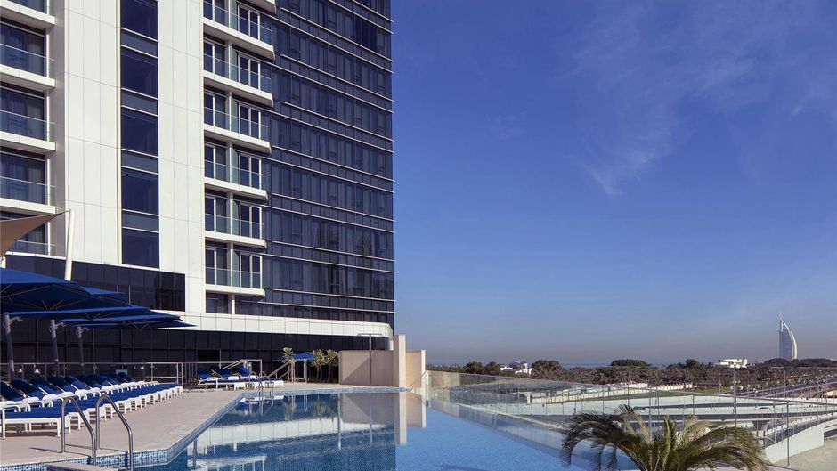 Avani+ Palm View Dubai Hotel & Suites Pool