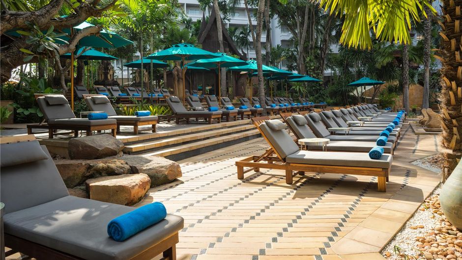 Avani Pattaya Resort Pool