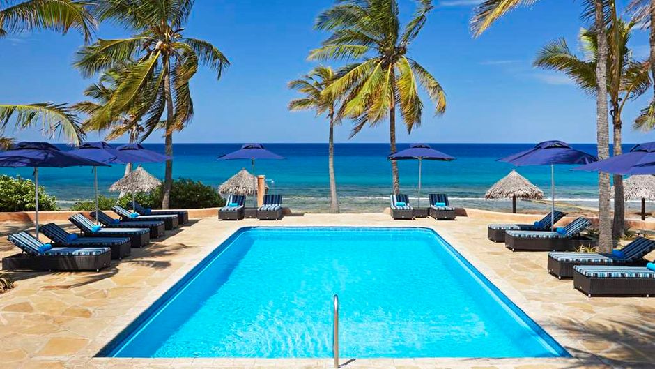Avani Pemba Beach Hotel & Spa Pool