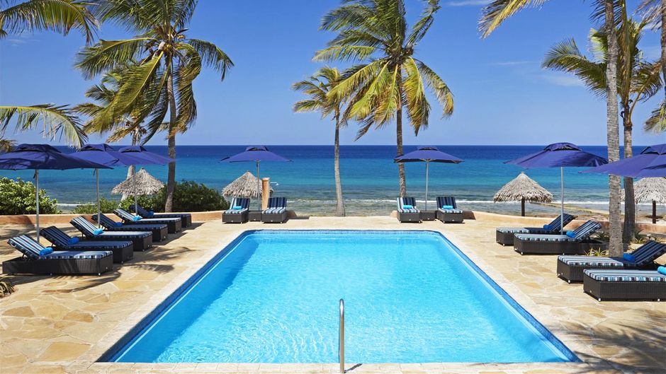 Avani Pemba Beach Hotel & Spa Pool