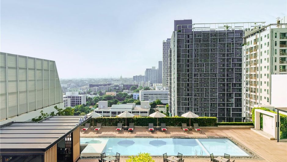Avani Sukhumvit Bangkok Hotel Exterior