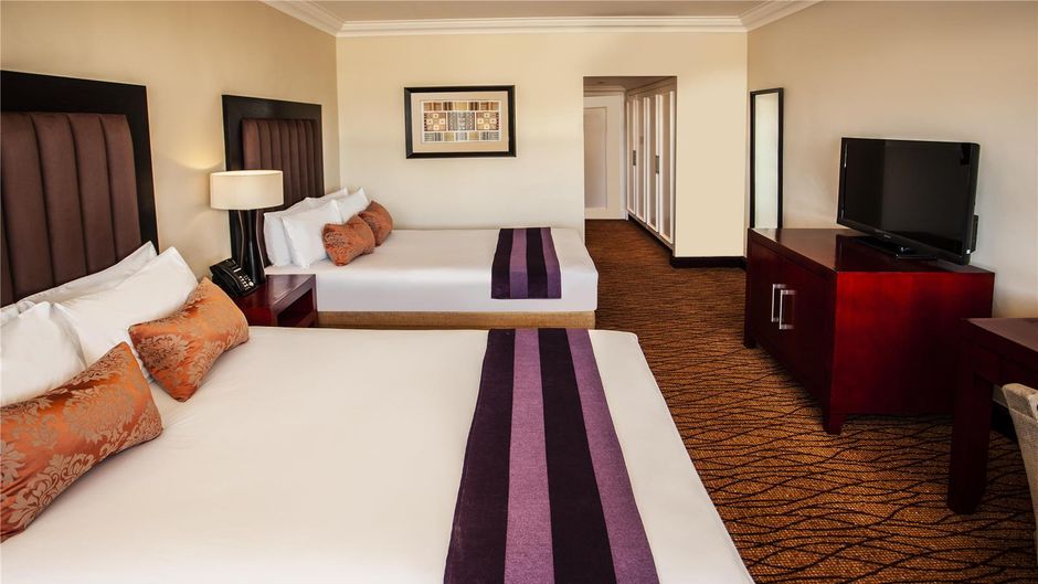 Avani Windhoek Hotel & Casino Room