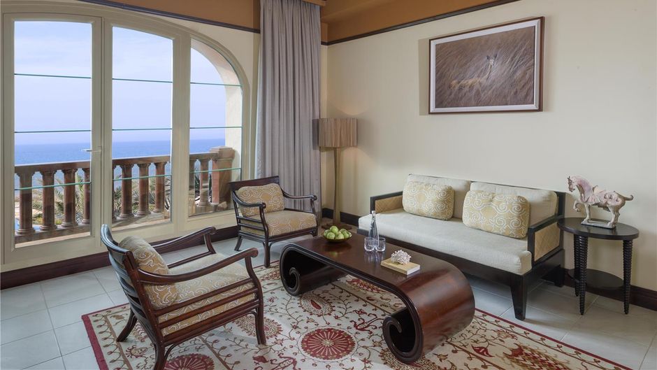 Desert Islands Resort & Spa by Anantara Suite