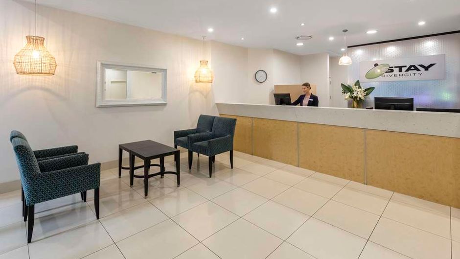 iStay RiverCity Lobby