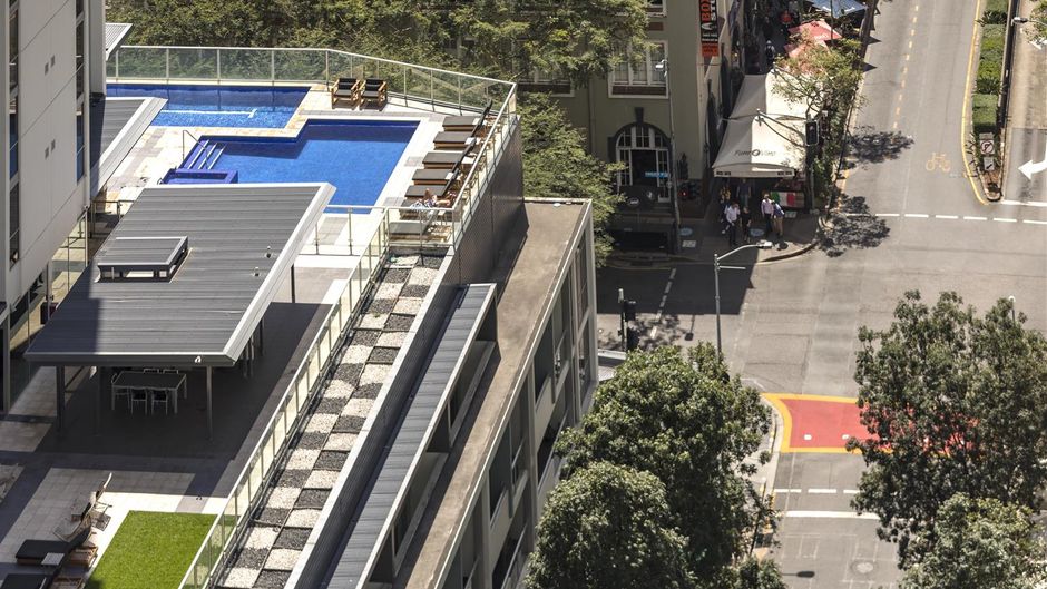 iStay RiverCity Exterior