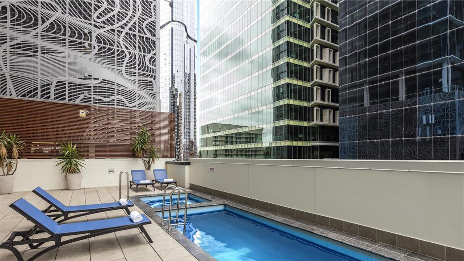 iStay RiverCity Pool
