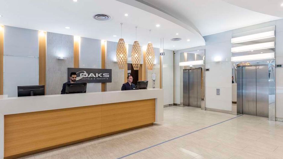 Oaks Embassy Suites Lobby