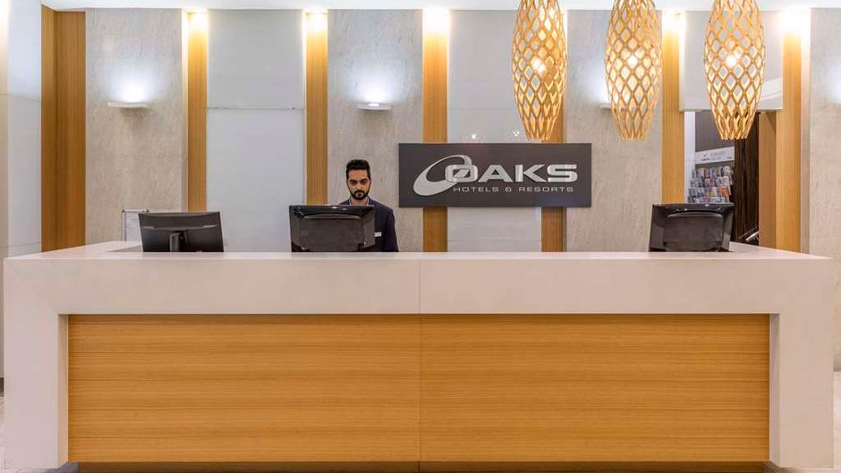Oaks Embassy Suites Lobby