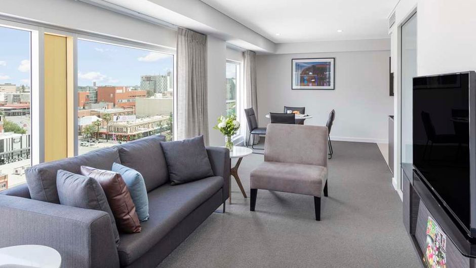 Oaks Embassy Suites Suite