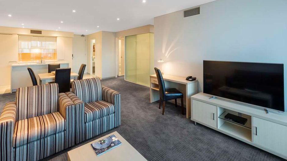 Oaks Horizons Suites Suite