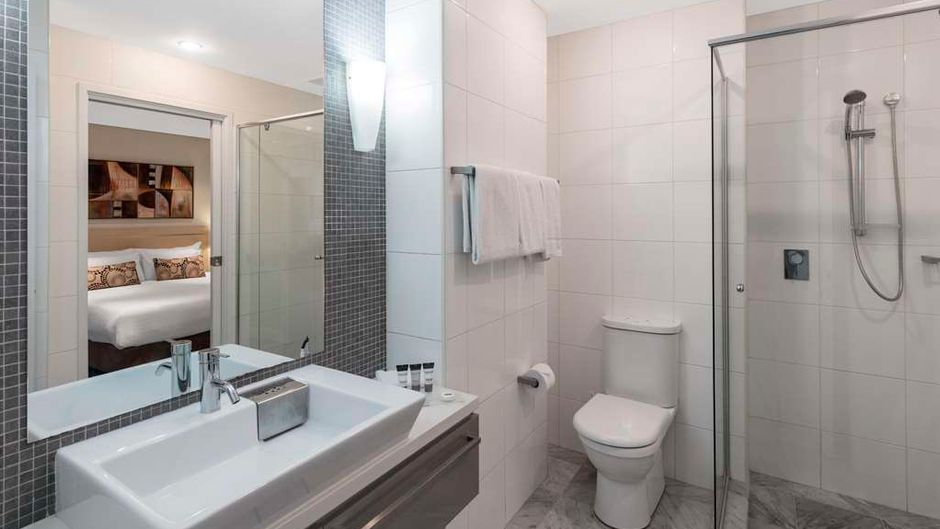 Oaks Horizons Suites Room