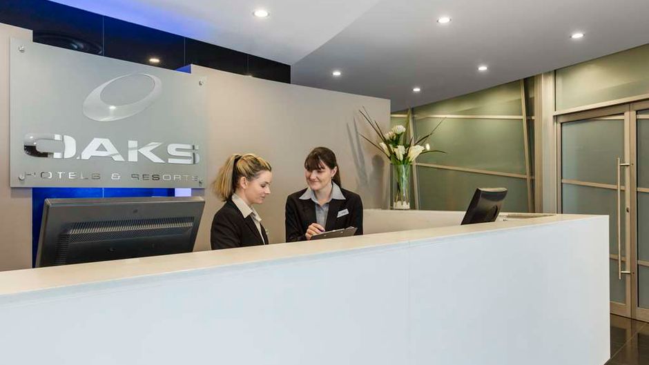 Oaks Horizons Suites Lobby