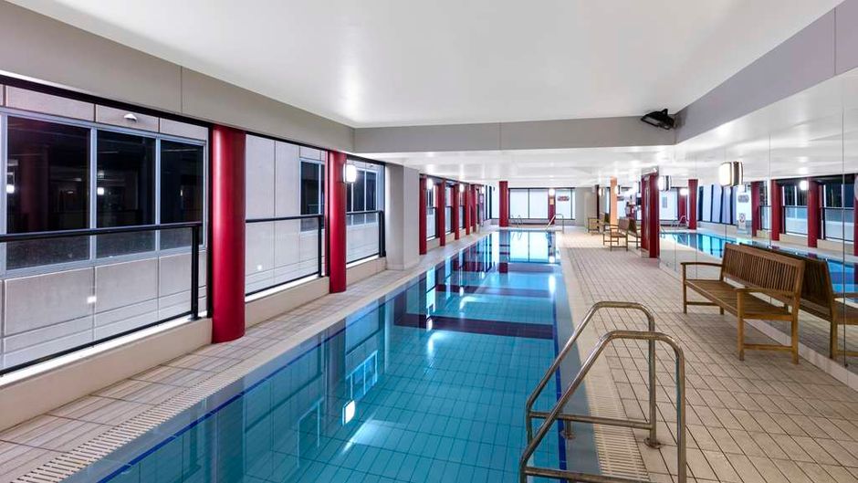 Oaks Horizons Suites Pool