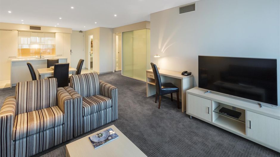 Oaks Horizons Suites Suite