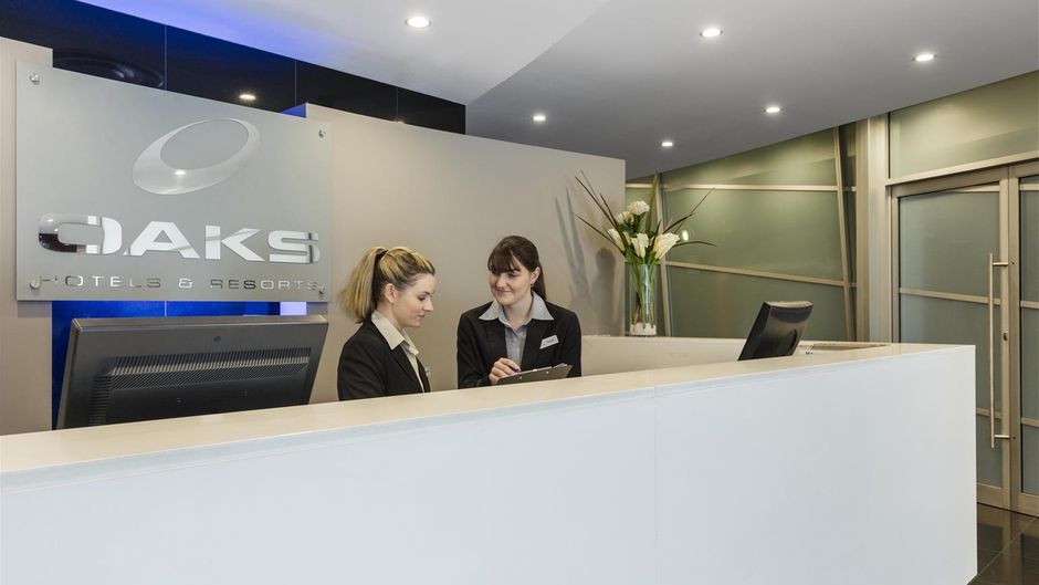Oaks Horizons Suites Lobby