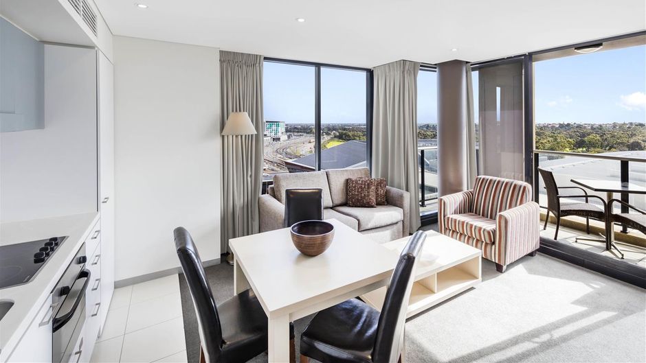 Oaks Horizons Suites Room