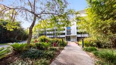 Oaks Brisbane Mews Suites