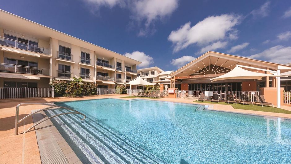 Oaks Broome Pool
