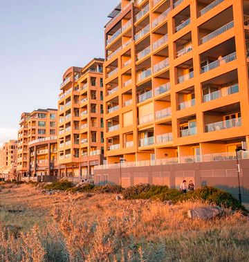 Oaks Glenelg Plaza Pier Suites