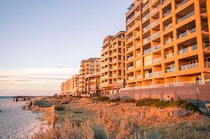 Oaks Glenelg Plaza Pier Suites