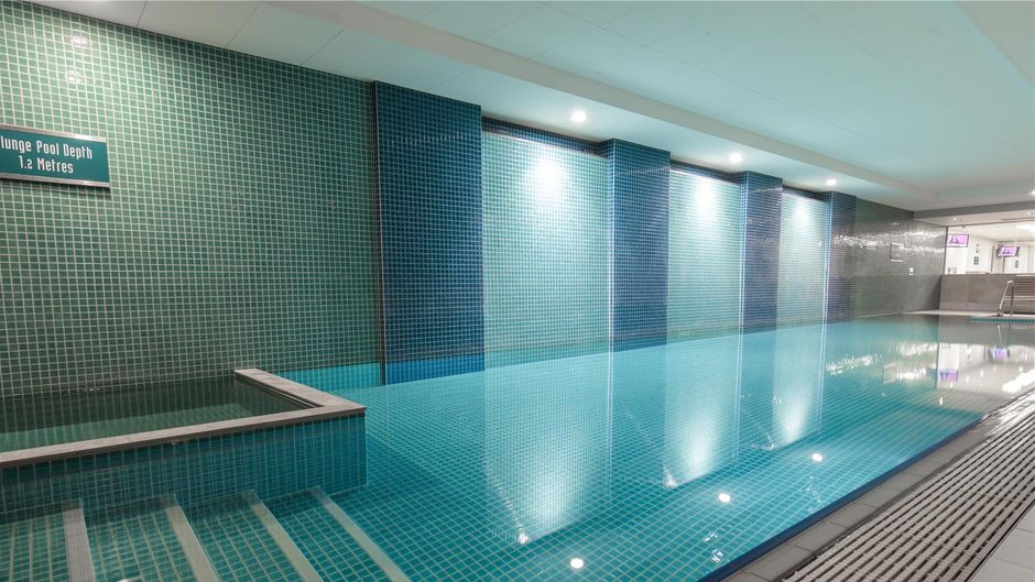 Oaks Glenelg Plaza Pier Suites Pool