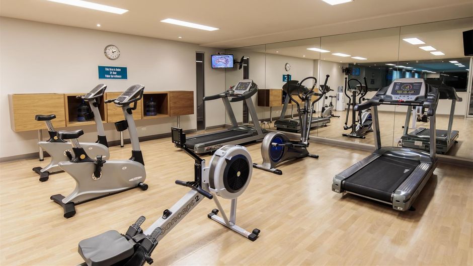 Oaks Glenelg Plaza Pier Suites Health