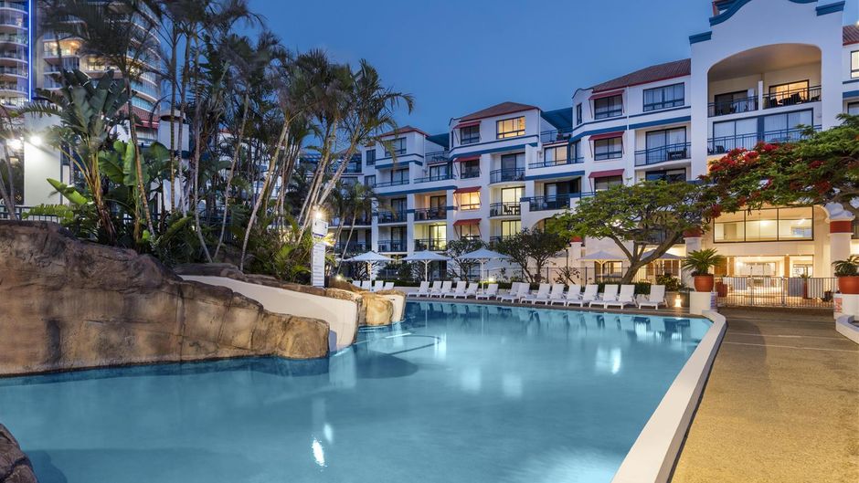 Oaks Gold Coast Calypso Plaza Suites Pool