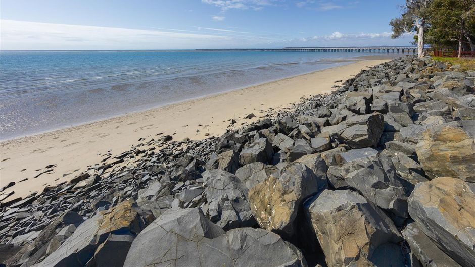 Oaks Hervey Bay Resort and Spa Beach