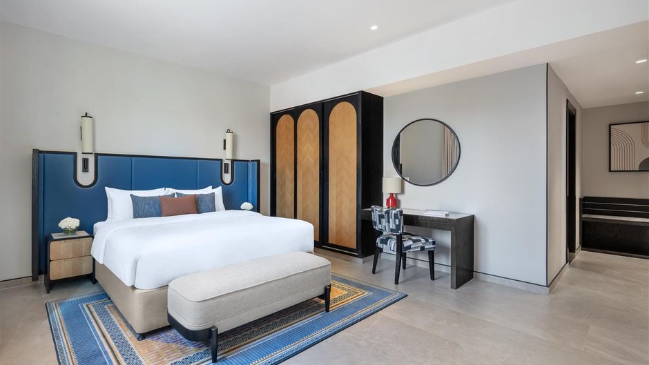 Oaks Ibn Battuta Gate Dubai Room