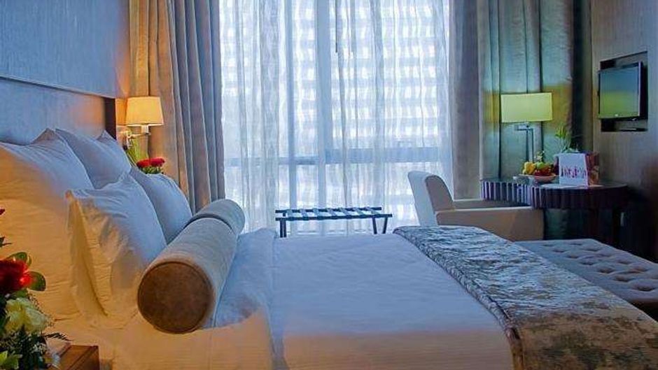 Oaks Liwa Executive Suites Room