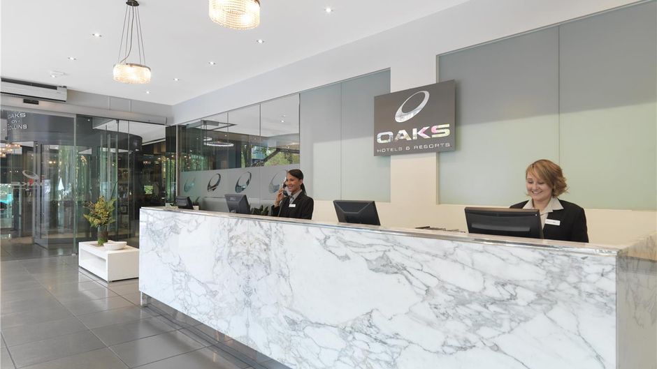 Oaks Melbourne on Collins Street Lobby