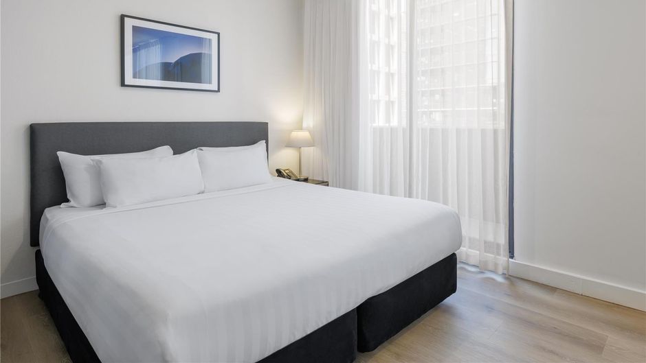 Oaks Melbourne on Collins Street Room