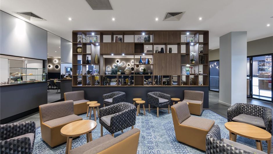 Oaks Melbourne on Market Hotel Lobby