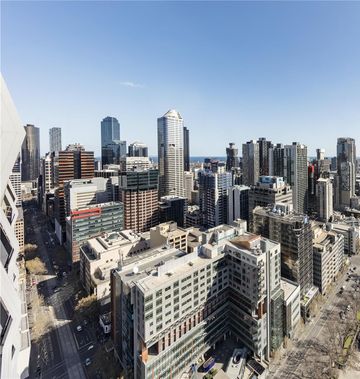 Oaks Melbourne on William Suites