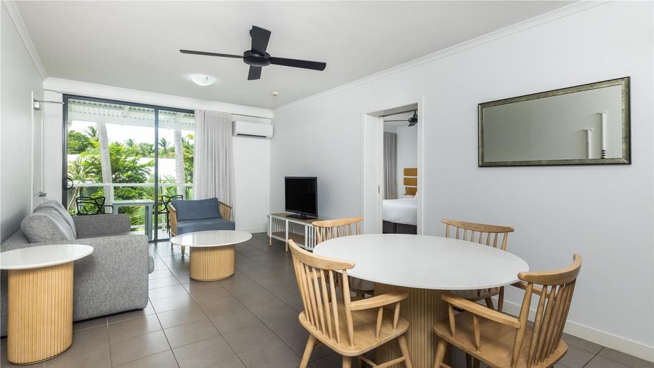 Oaks Port Douglas Resort Room