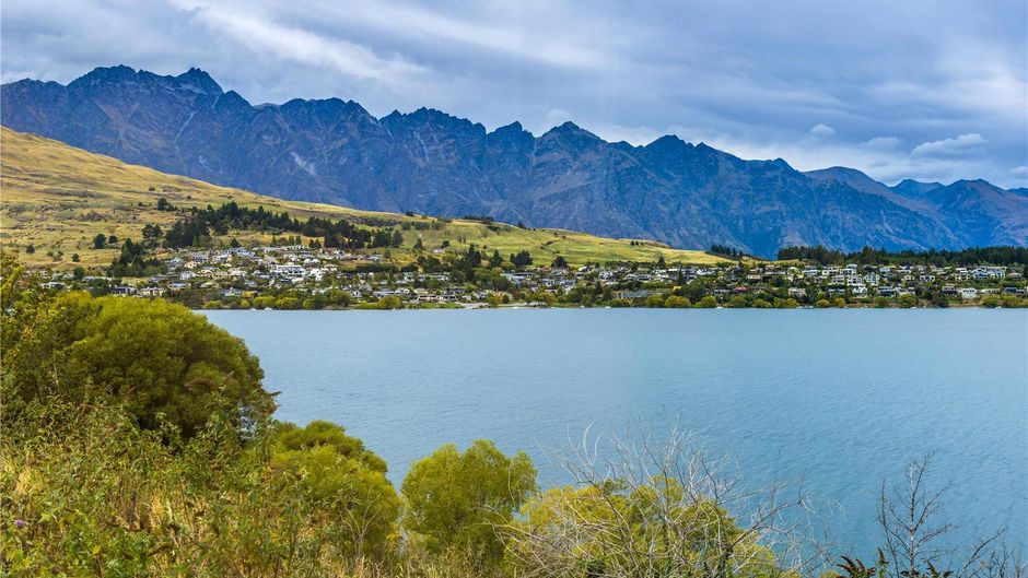 Oaks Queenstown Club Suites Exterior