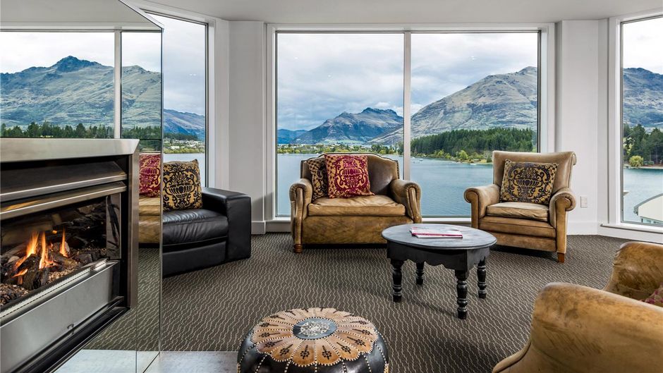 Oaks Queenstown Club Suites Lobby